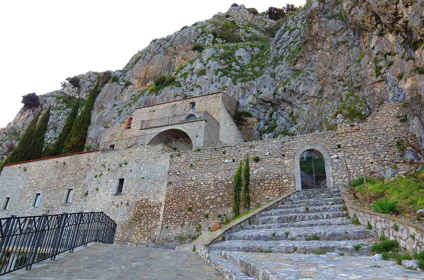 Eremo San Michele Arcangelo a Foglianise Guida Turistica del